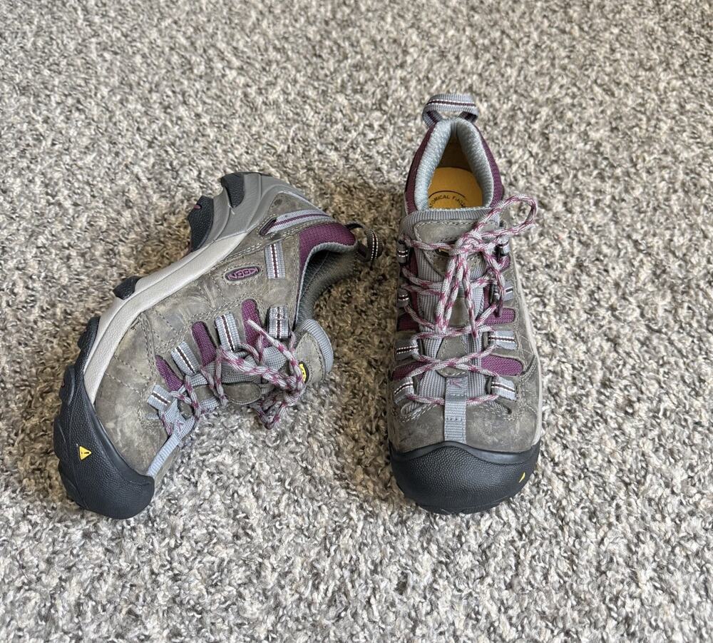 KEEN Utility Women's Detroit Low Steel Toe Waterproof Work Shoe Size 6.5 Brown
